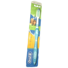 Oral-B 1 2 3 Toothbrush (Medium)